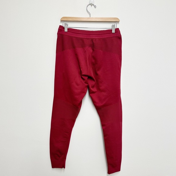 Gymshark Jogger Pants - Picture 2 of 5